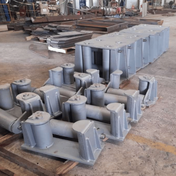 Sản phẩm con lăn 4 trục loạI 15t